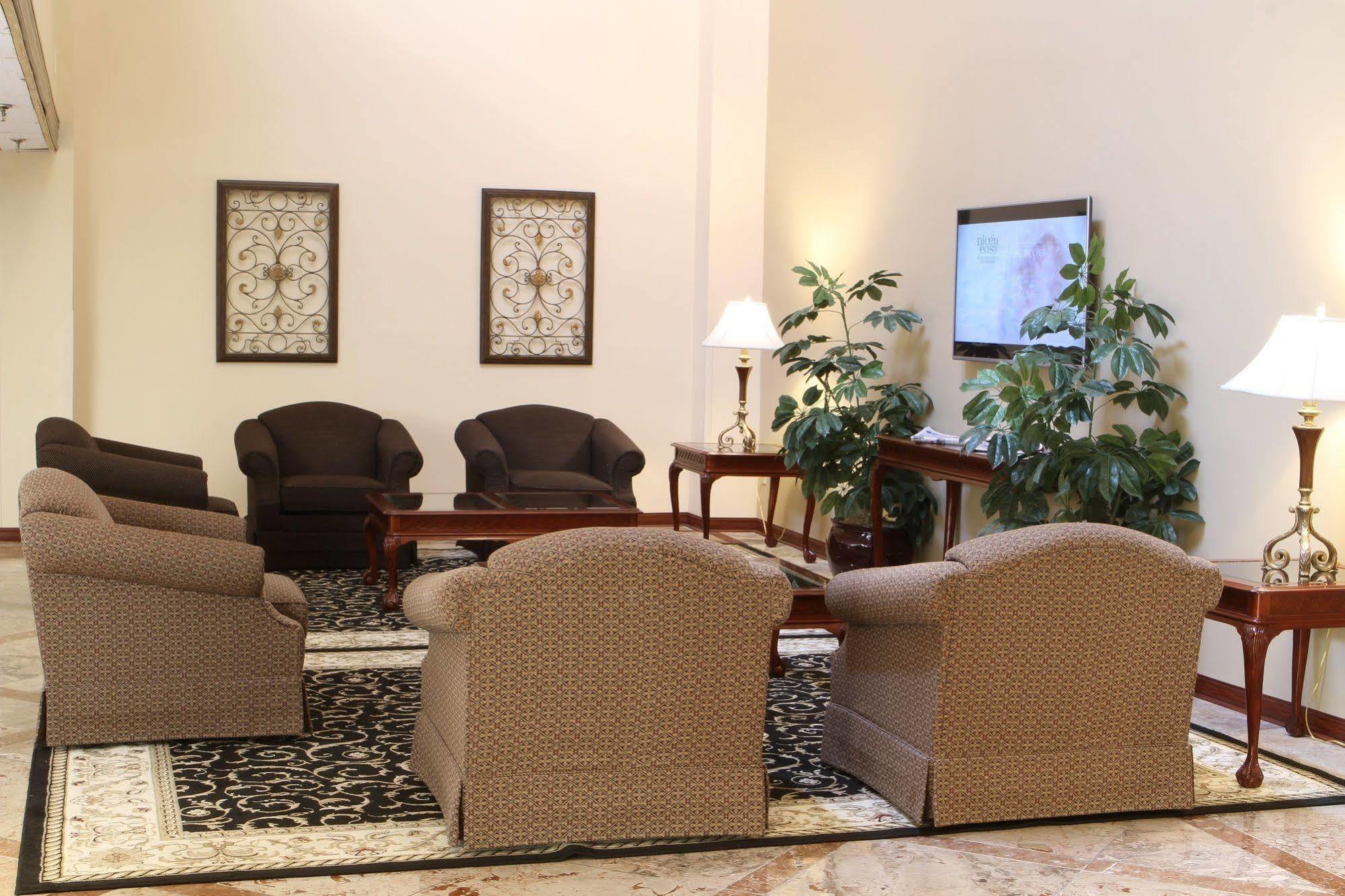Westford Regency Inn & Conference Center Екстериор снимка